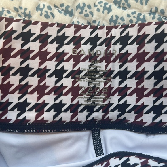 Bandier Leggings NWT - Picture 2 of 3